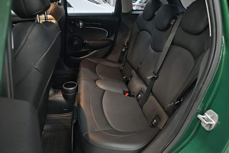 Used MINI 2023 1.5T COOPER Artist Five-Door Edition Left Rear Seat