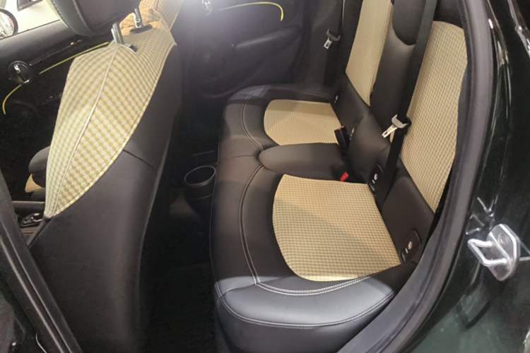 Used MINI 2023 2.0T COOPER S Artist Five-Door Edition Left Rear Seat