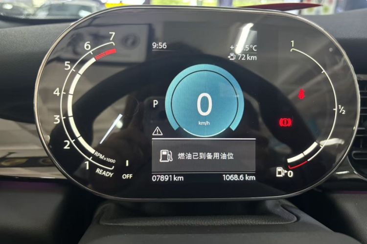 Used MINI 2023 Second Facelift 2.0T COOPER S CABRIO Artist Odometer Close Up