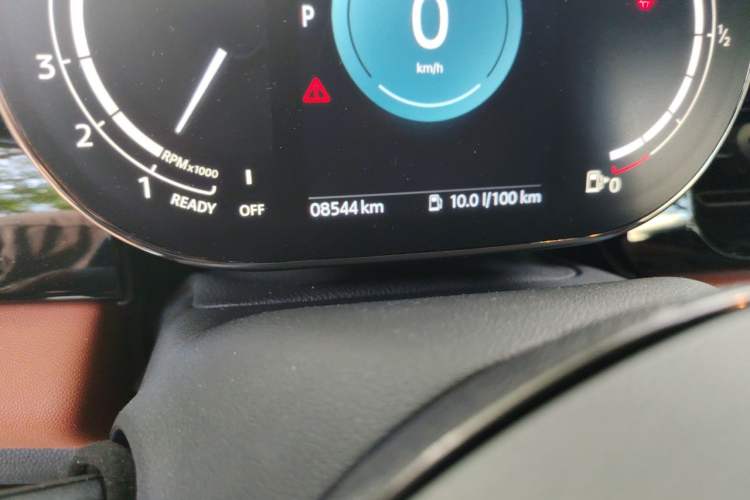 Used MINI 2023 Revised 1.5T COOPER CABRIO Artist Odometer Close Up
