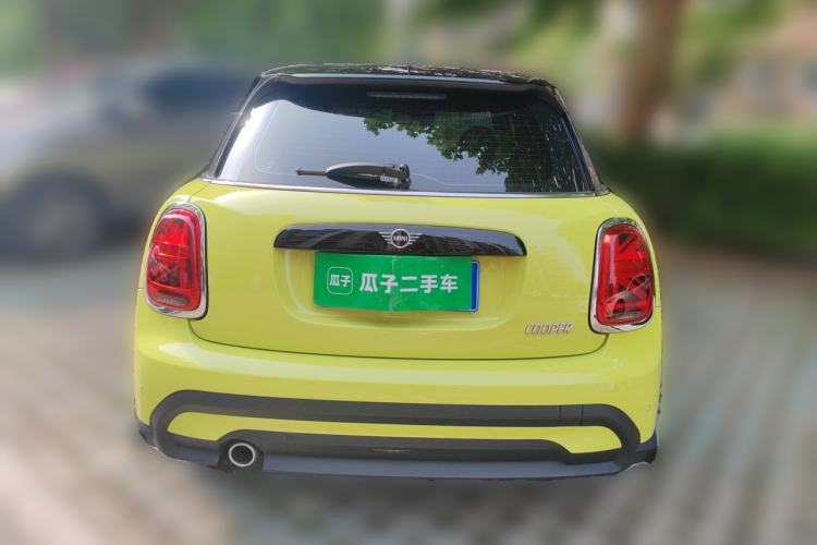 Used MINI 2023 Updated 1.5T COOPER Artist Five-Door Edition Rear