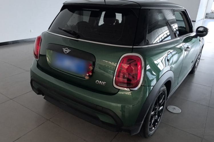 Used MINI 2023 1.5T ONE Rear Right 45 Deg