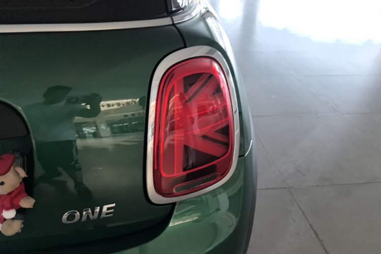 Used MINI 2023 1.5T ONE Right Rear Taillight