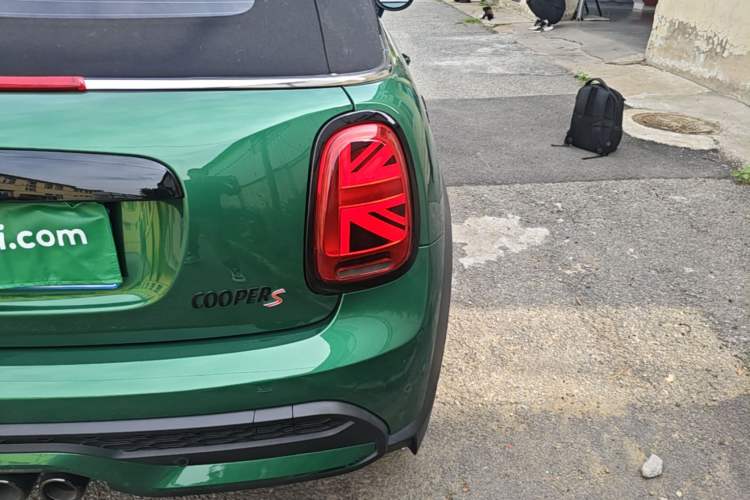 Used MINI 2023 Second Facelift 2.0T COOPER S CABRIO Artist Right Rear Taillight