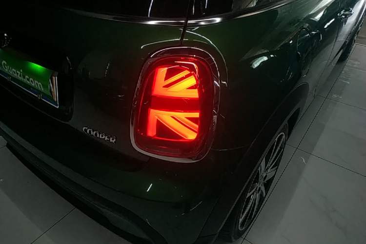 Used MINI 2023 Updated 1.5T COOPER Artist Right Rear Taillight