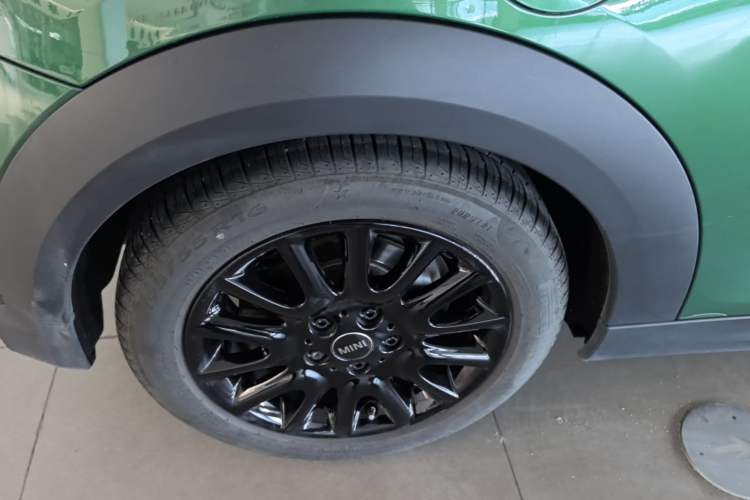 Used MINI 2023 1.5T ONE Right Rear Wheel Hub