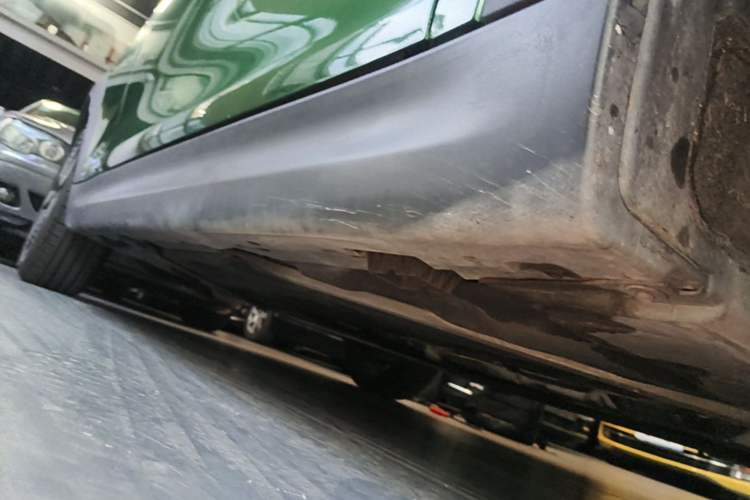 Used MINI 2023 Second Facelift 2.0T COOPER S CABRIO Artist Right Side Sill