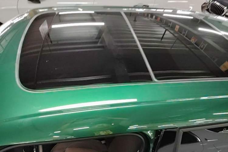 Used MINI 2023 1.5T ONE Five-Door Edition Roof