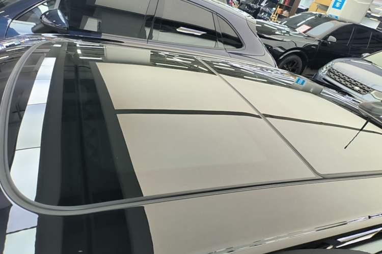 Used MINI 2023 Updated 1.5T COOPER Artist Five-Door Edition Roof