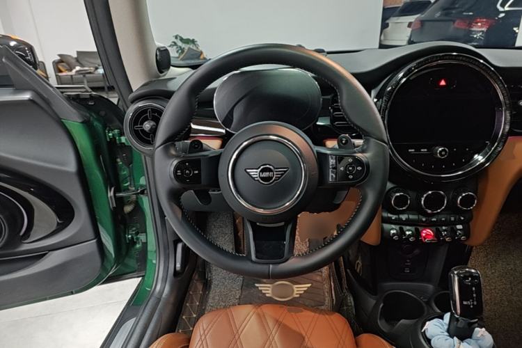 Used MINI 2023 2.0T COOPER S Artist Steering Wheel