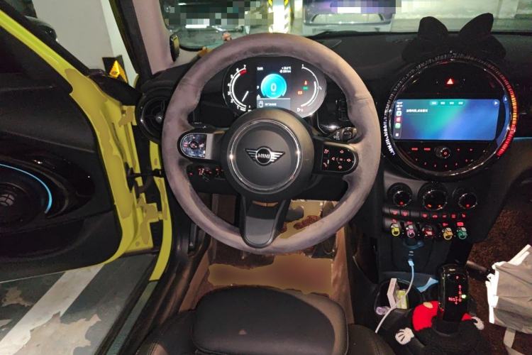 Used MINI 2023 1.5T COOPER Artist Five-Door Edition Steering Wheel