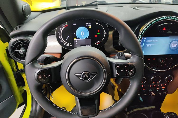 Used MINI 2023 2.0T COOPER S CABRIO Artist Steering Wheel