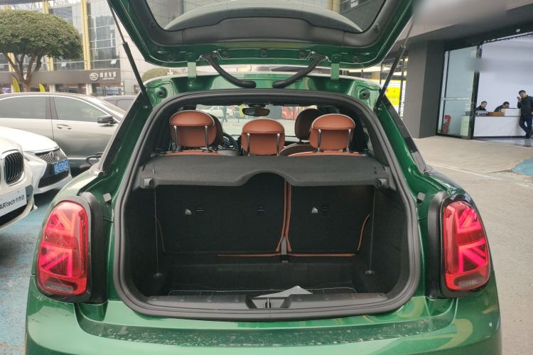 Used MINI 2023 Facelift 2.0T COOPER S Artist Five-Door Edition Trunk