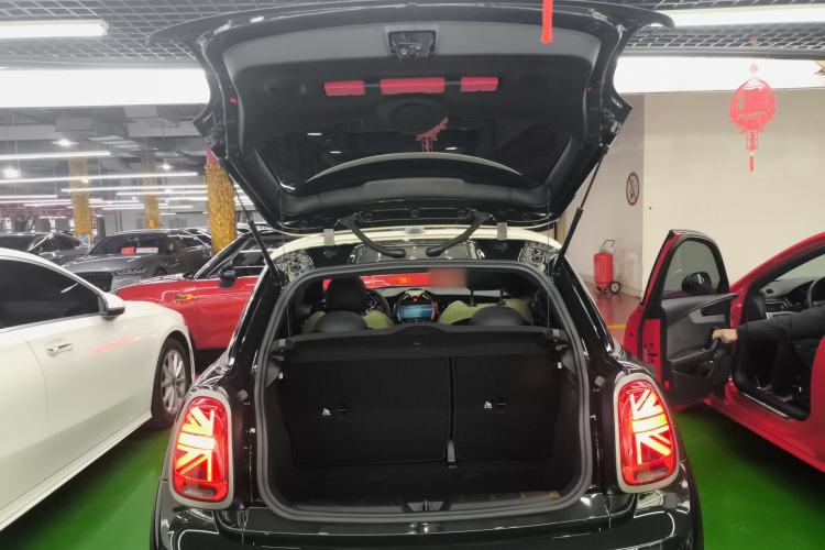 Used MINI 2023 2.0T COOPER S Artist Trunk