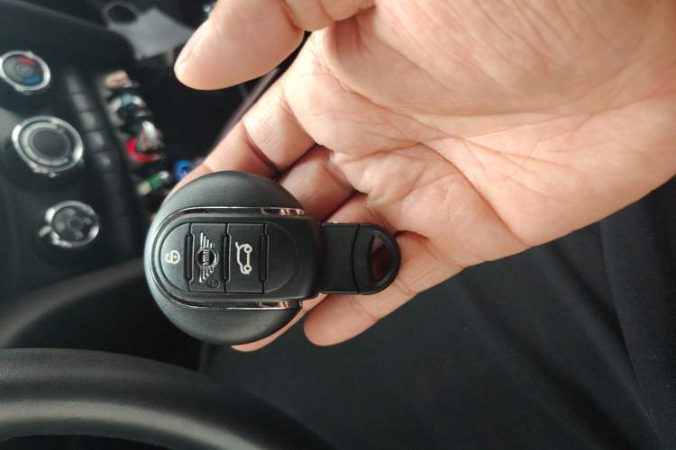 Used MINI 2023 1.5T ONE Five-Door Edition Vehicle Key