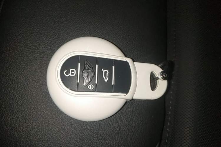 Used MINI 2023 Updated 1.5T COOPER Artist Vehicle Key