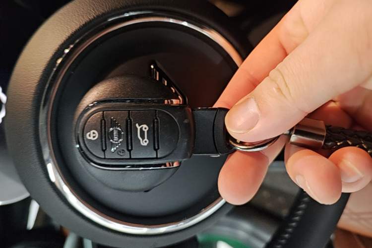 Used MINI 2023 2.0T COOPER S Artist Vehicle Key