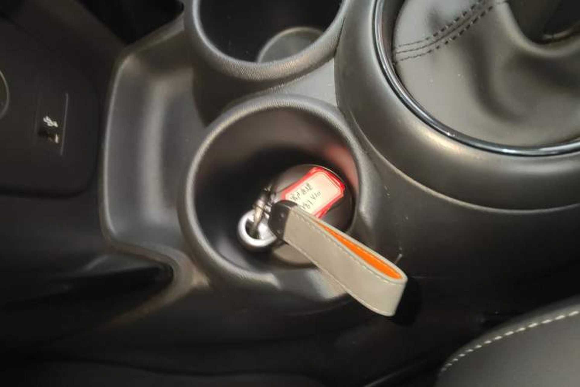 Used MINI 2023 Updated 1.5T COOPER Artist Five-Door Edition Vehicle Key