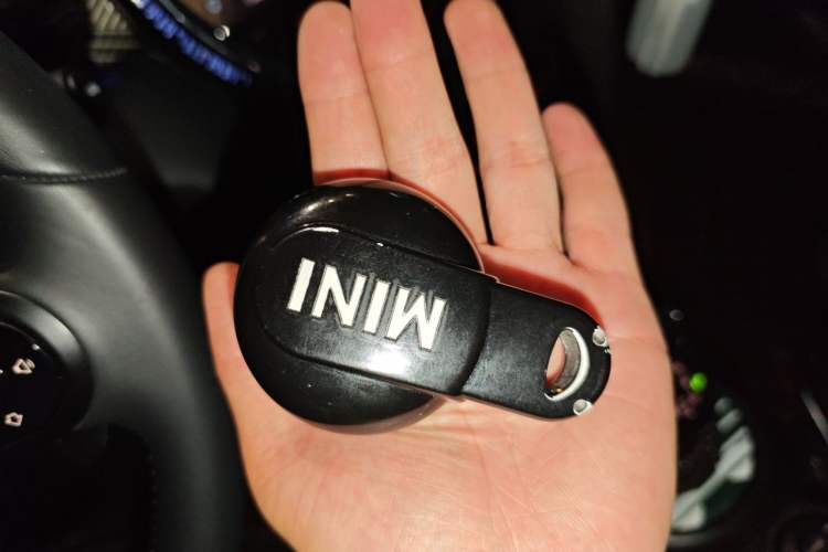 Used MINI 2023 2.0T COOPER S CABRIO Obsession Special Edition Vehicle Key