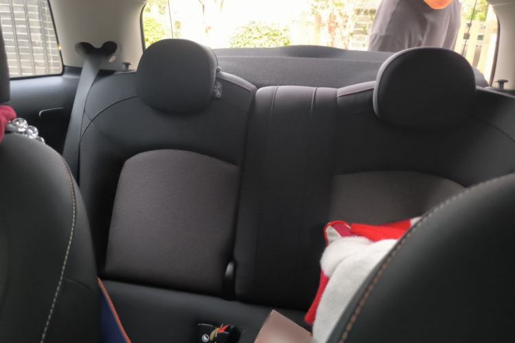 Used MINI 2023 1.5T ONE Left Rear Seat