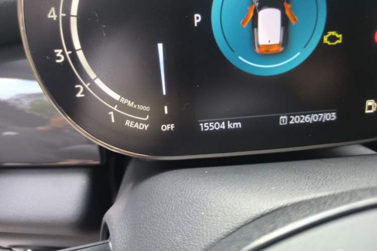 Used MINI 2023 1.5T ONE Odometer Close Up