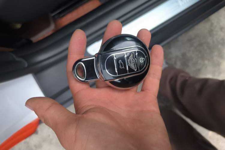 Used MINI 2023 1.5T ONE Vehicle Key