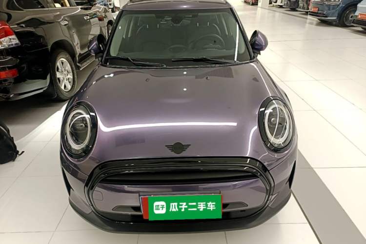 Used MINI 2023 Updated 1.5T COOPER Artist Five-Door Edition Front