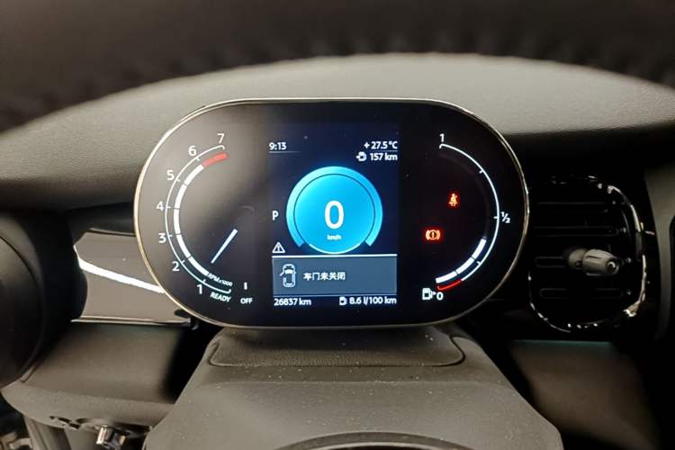 Used MINI 2023 Updated 1.5T COOPER Artist Five-Door Edition Instrument Cluster