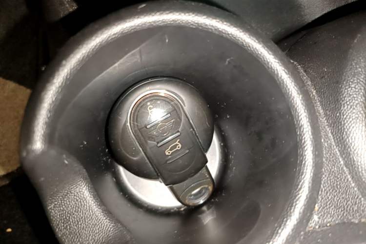 Used MINI 2023 Updated 1.5T COOPER Artist Five-Door Edition Interior 1