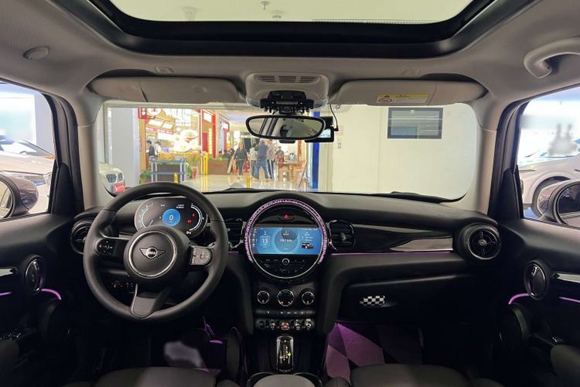 Used MINI 2023 Updated 1.5T COOPER Artist Five-Door Edition Interior 9
