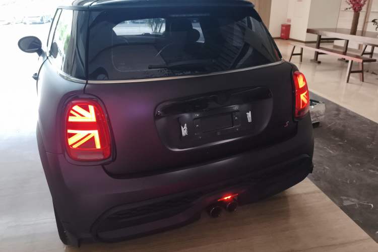 Used MINI 2023 Updated 2.0T COOPER S Artist Rear