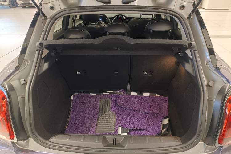 Used MINI 2023 Updated 1.5T COOPER Artist Five-Door Edition Trunk