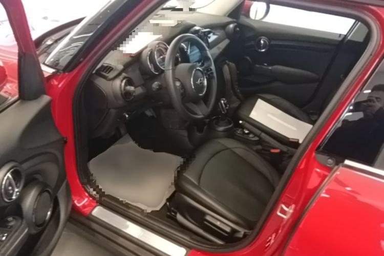 Used MINI 2023 1.5T ONE Five-Door Edition Driver Seat