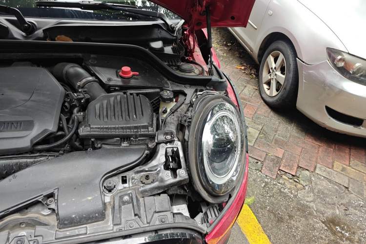 Used MINI 2023 1.5T ONE Engine Bay Left