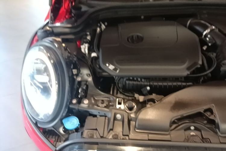 Used MINI 2023 1.5T ONE Five-Door Edition Engine Bay Right