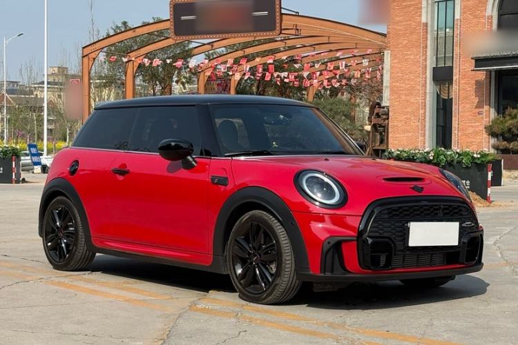 Used MINI 2023 Updated 2.0T COOPER S Racing Driver Exterior 2