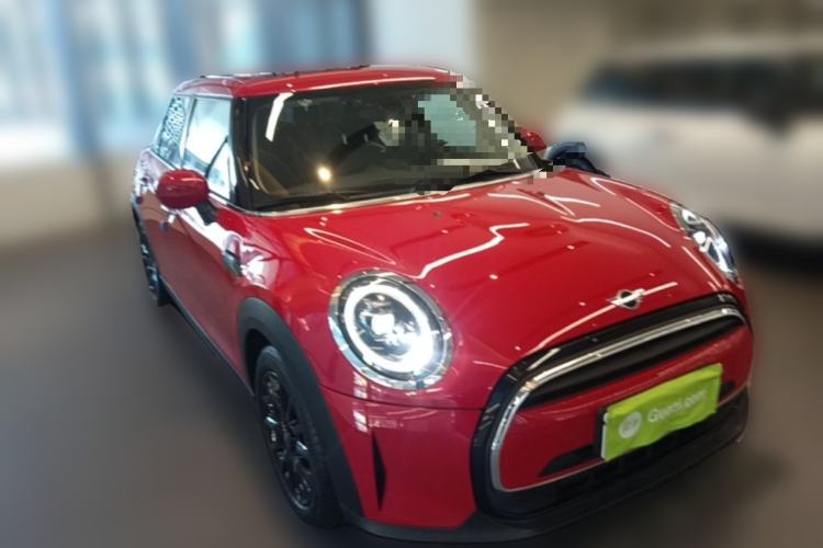 Used MINI 2023 1.5T ONE Five-Door Edition Front Right 45 Deg
