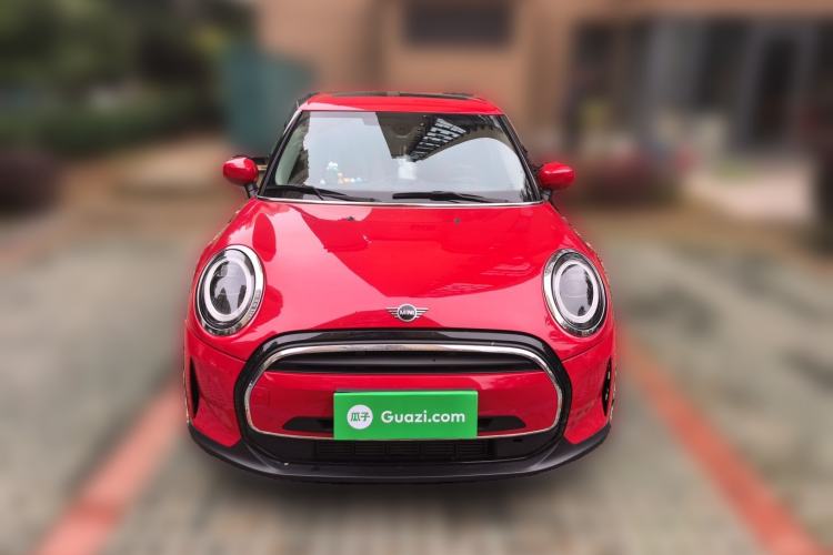 Used MINI 2023 1.5T ONE Five-Door Edition Front