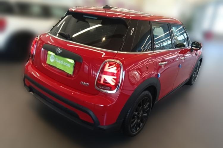 Used MINI 2023 1.5T ONE Five-Door Edition Rear Right 45 Deg