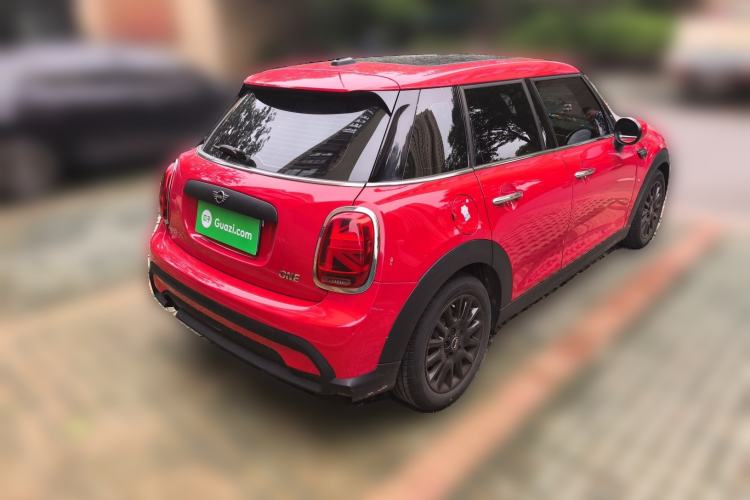 Used MINI 2023 1.5T ONE Five-Door Edition Rear Right 45 Deg