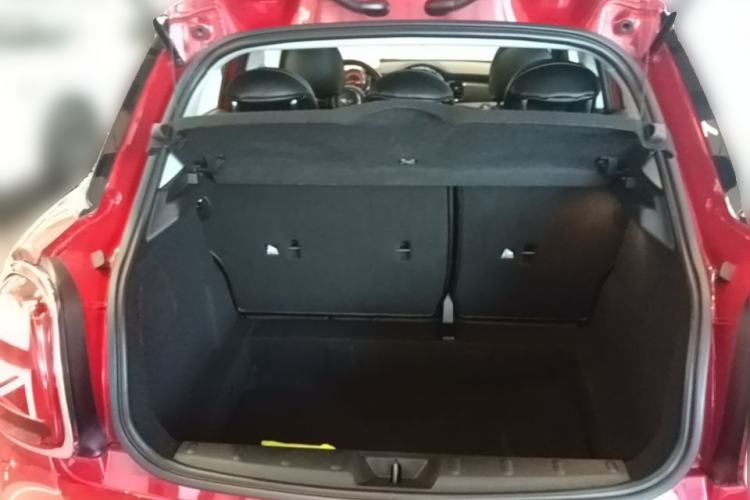 Used MINI 2023 1.5T ONE Five-Door Edition Trunk