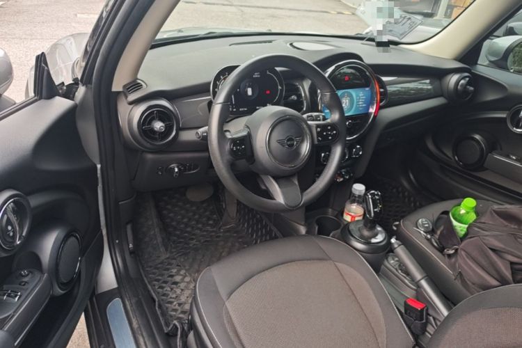 Used MINI 2023 1.5T ONE Center Console