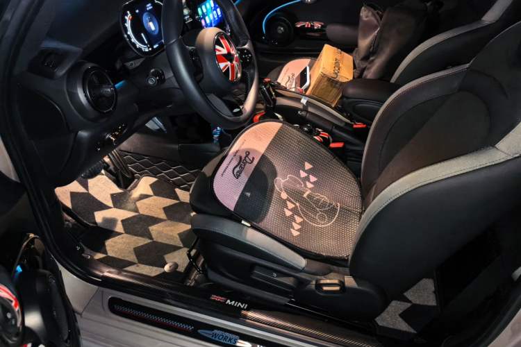 Used MINI 2023 Updated 2.0T COOPER S Racing Driver Driver Seat