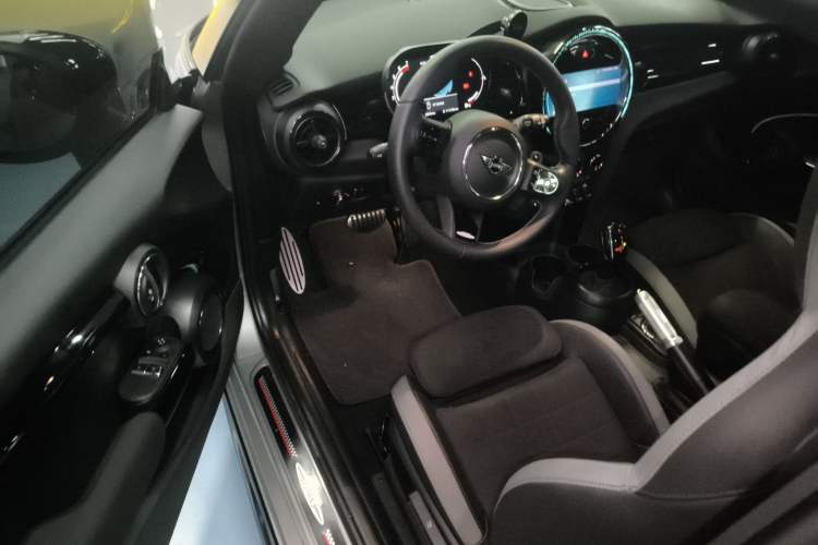 Used MINI 2023 Updated 2.0T COOPER S Racing Driver Driver Seat