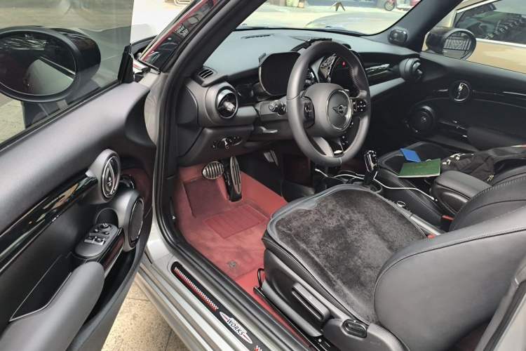 Used MINI 2023 Updated 2.0T COOPER S Racing Driver Driver Seat