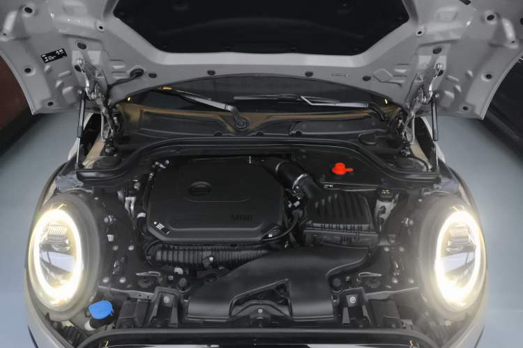 Used MINI 2023 Second Facelift 2.0T COOPER S CABRIO Artist Engine Bay