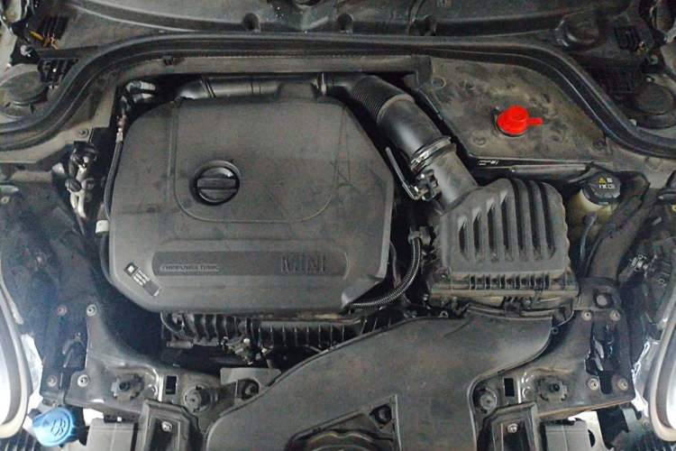 Used MINI 2023 1.5T ONE Five-Door Edition Engine Bay
