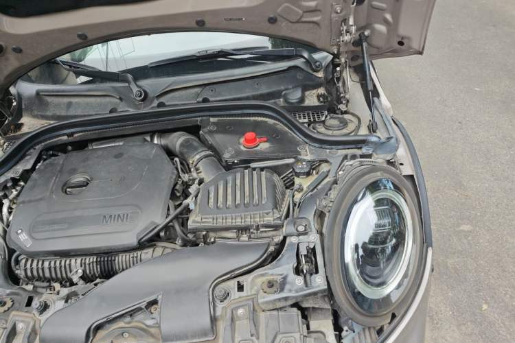 Used MINI 2023 Updated 2.0T COOPER S Racing Driver Engine Bay Left