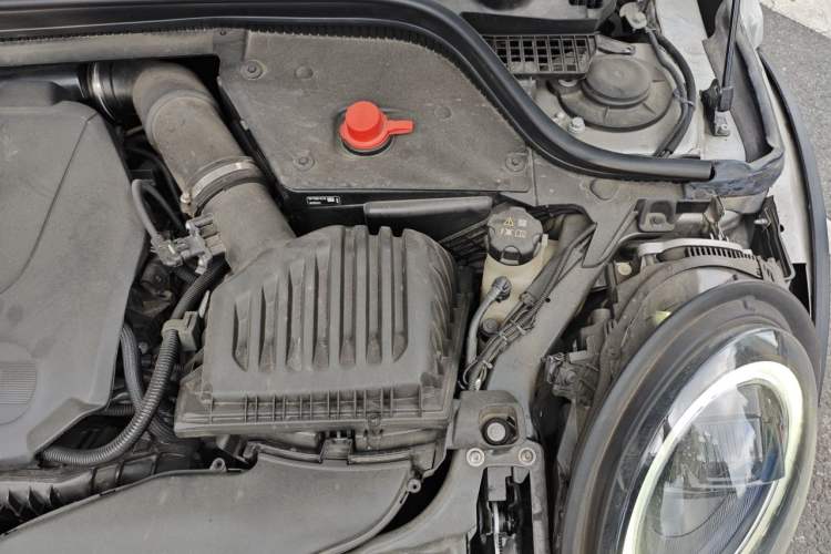Used MINI  Engine Bay Left