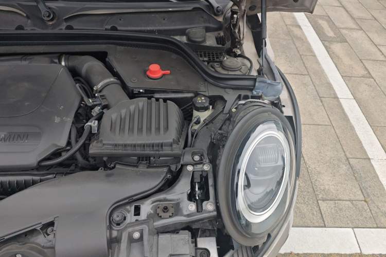 Used MINI 2023 Revised 1.5T COOPER CABRIO Artist Engine Bay Left
